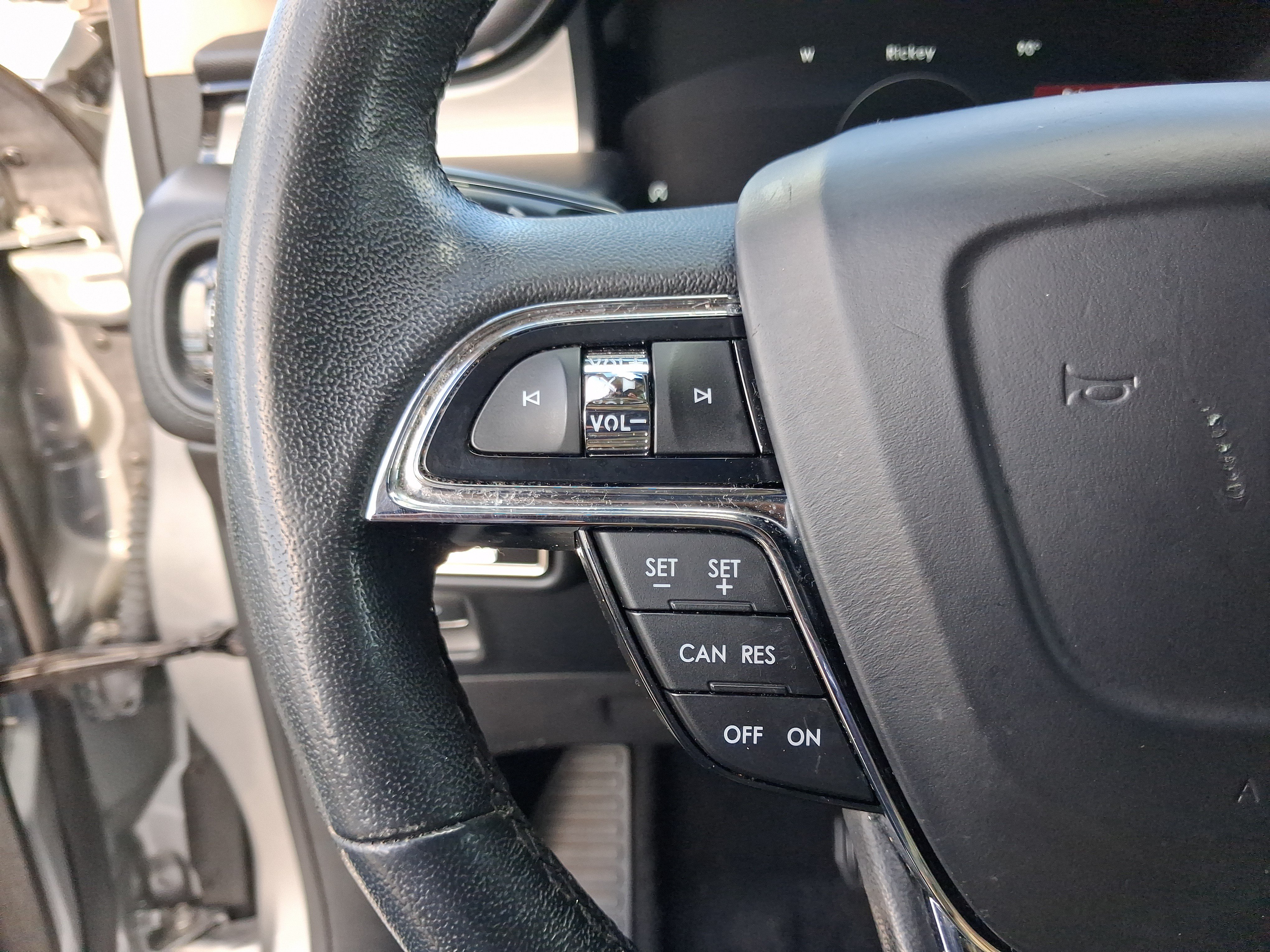 Certified 2023 Lincoln Nautilus FWD w/ Premium Package image 17