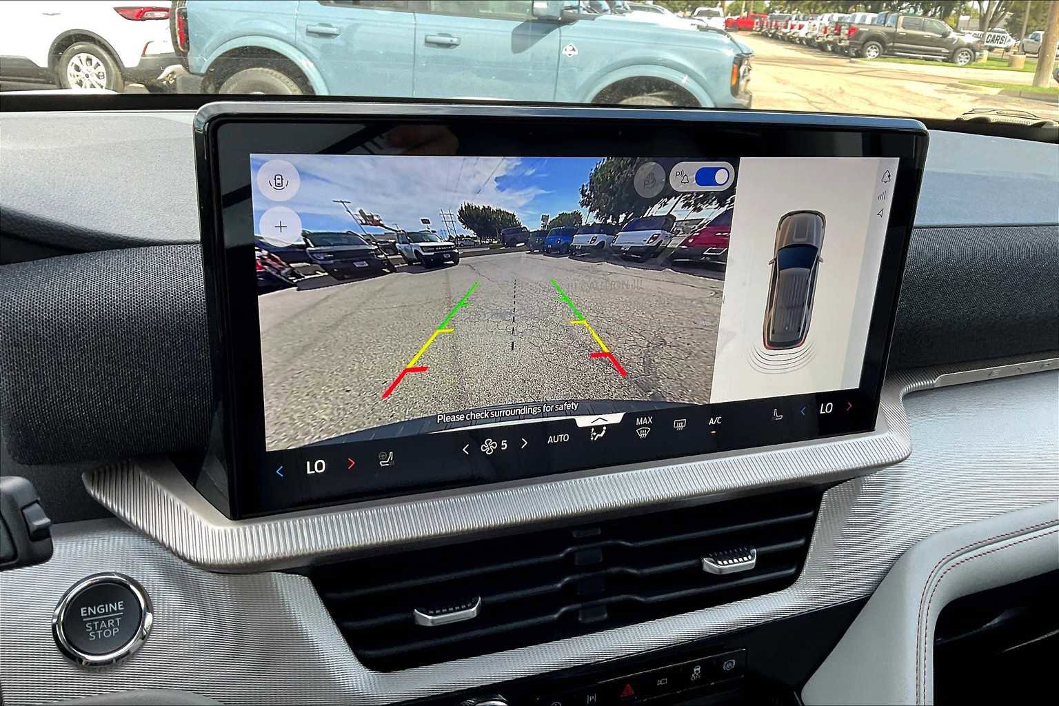 New 2025 Ford Explorer Active w/ Active Comfort Package image 16