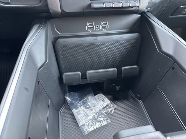New 2026 RAM 1500 Big Horn w/ Night Edition image 32