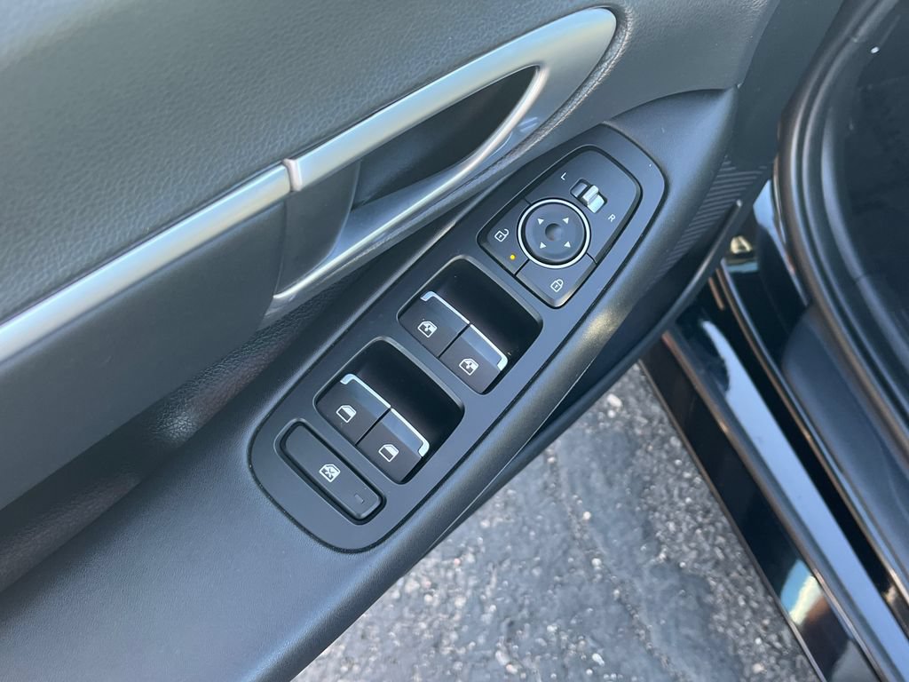 Used 2024 Hyundai Sonata SEL FWD image 12
