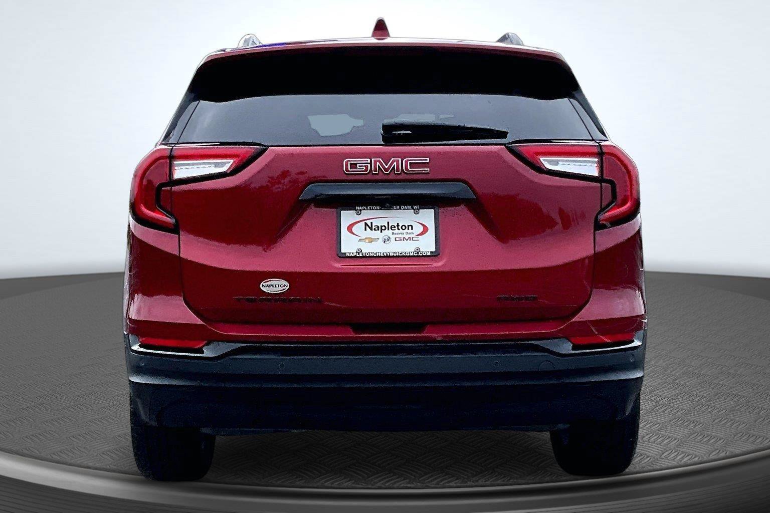 Used 2023 GMC Terrain SLT w/ Elevation Edition AWD/4WD image 4