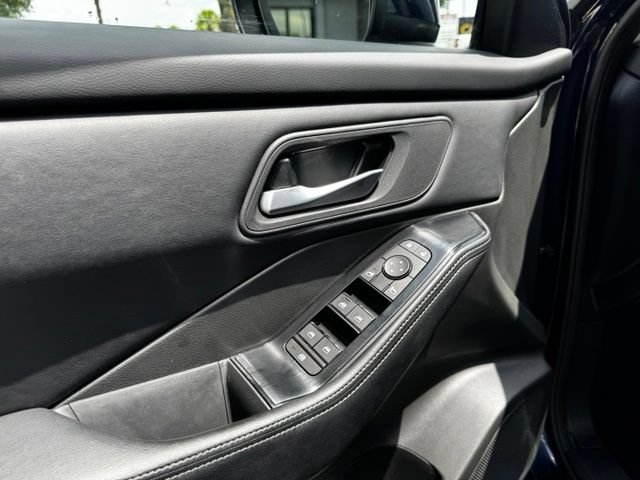 Used 2026 Nissan Rogue SV FWD image 26