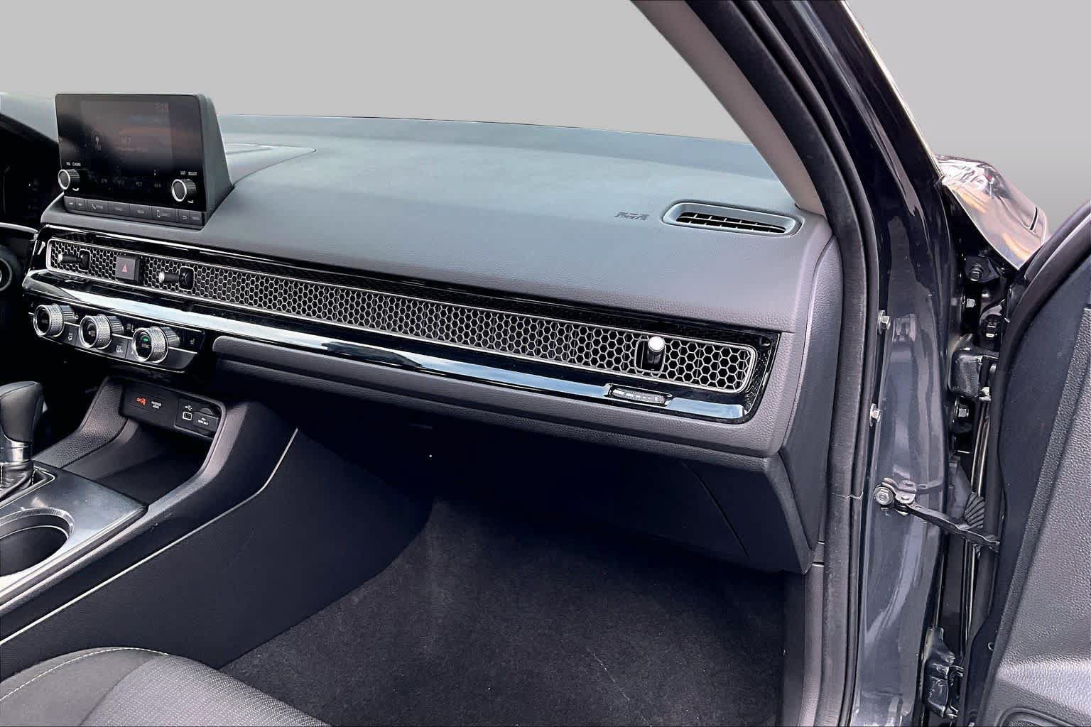 Used 2024 Honda Civic EX image 18