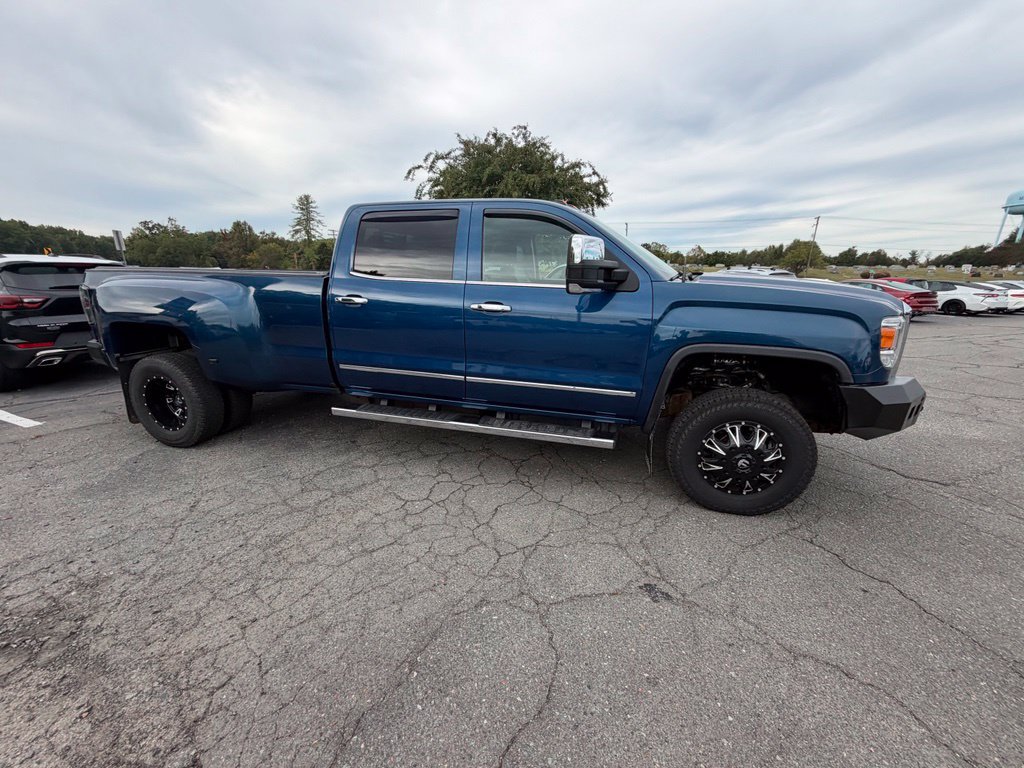 Used 2016 GMC Sierra 3500 Denali w/ Duramax Plus Package AWD/4WD image 3