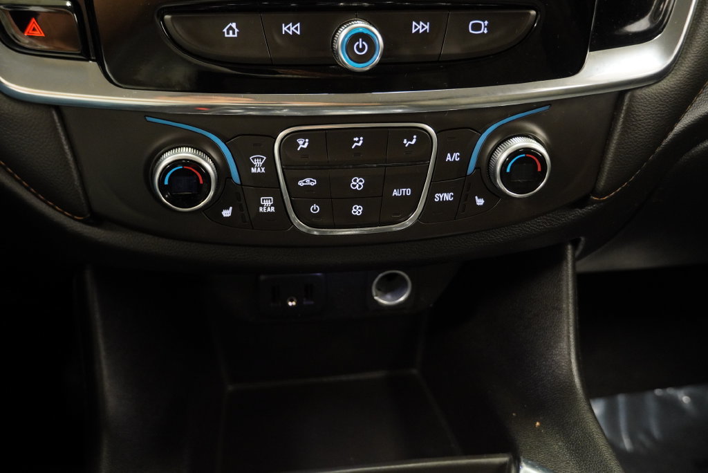 Used 2018 Chevrolet Traverse LT AWD/4WD image 29