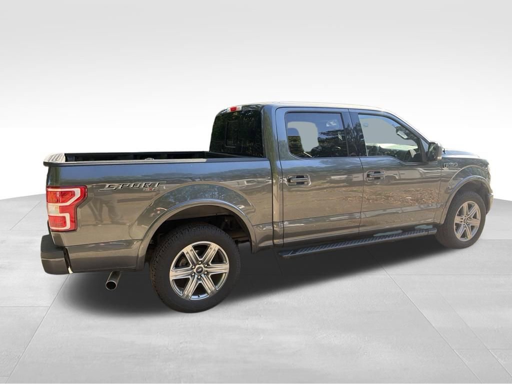 Used 2018 Ford F150 XLT w/ Equipment Group 302A Luxury AWD/4WD image 4