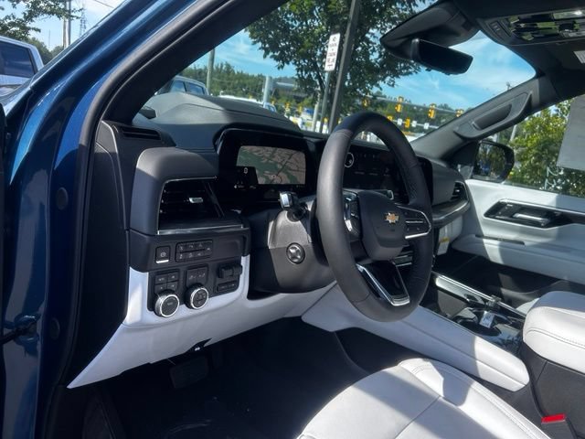 New 2026 Chevrolet Suburban Premier AWD/4WD image 9