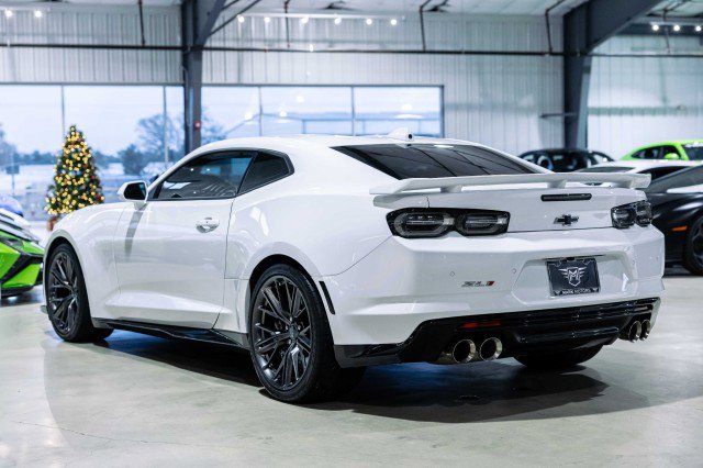 Used 2023 Chevrolet Camaro ZL1 image 4