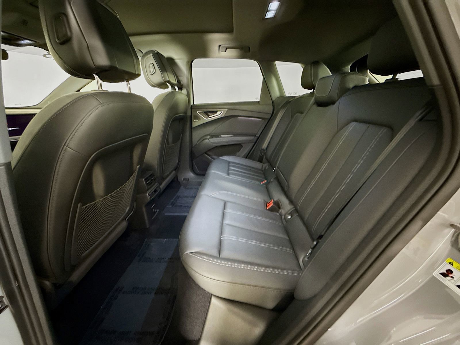 Used 2023 Audi Q4 e-tron Premium Plus w/ Premium Plus image 25