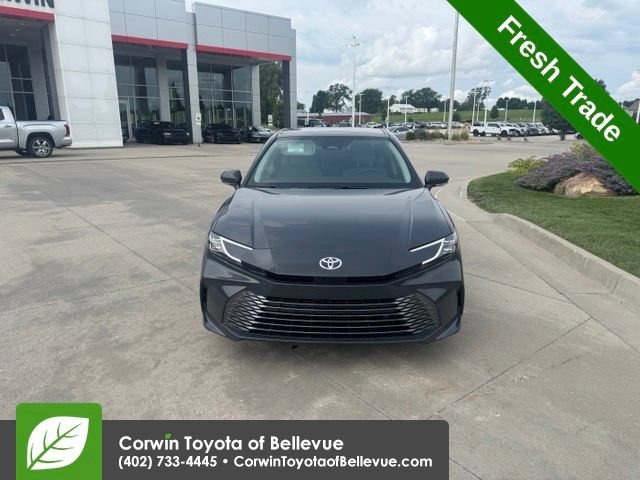 Used 2026 Toyota Camry XLE AWD/4WD image 9