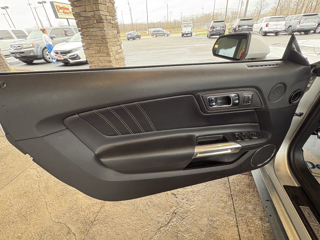 Used 2015 Ford Mustang GT Premium w/ Equipment Group 401A image 21