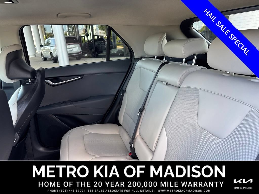 Used 2025 Kia Niro EX Touring FWD image 34