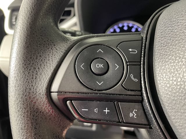 Used 2021 Toyota RAV4 XLE w/ Convenience Package FWD image 11