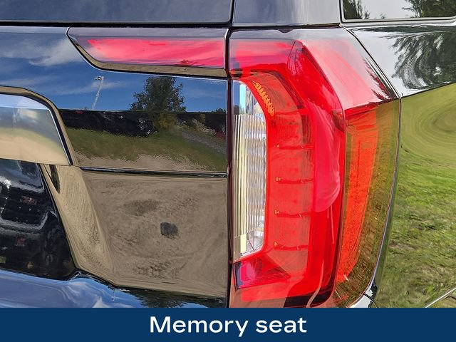 Used 2021 GMC Yukon AT4 w/ AT4 Premium Plus Package image 14