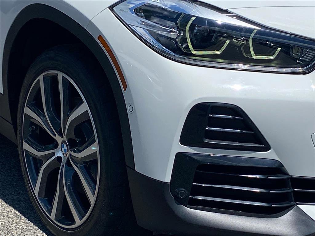 Used 2022 BMW X2 xDrive28i w/ Premium Package AWD/4WD image 7