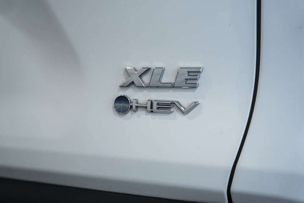 Used 2025 Toyota RAV4 XLE image 7