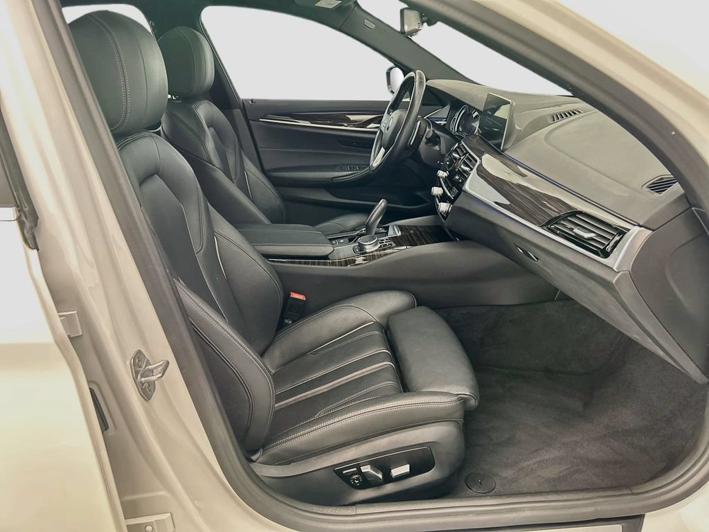 Used 2017 BMW 530i RWD image 18