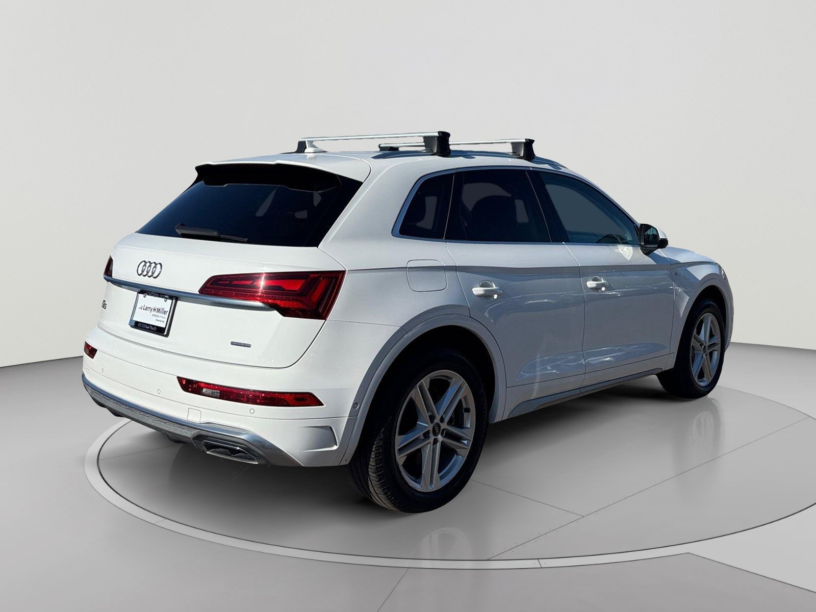 Used 2021 Audi Q5 e Prestige w/ Prestige Package AWD/4WD image 5