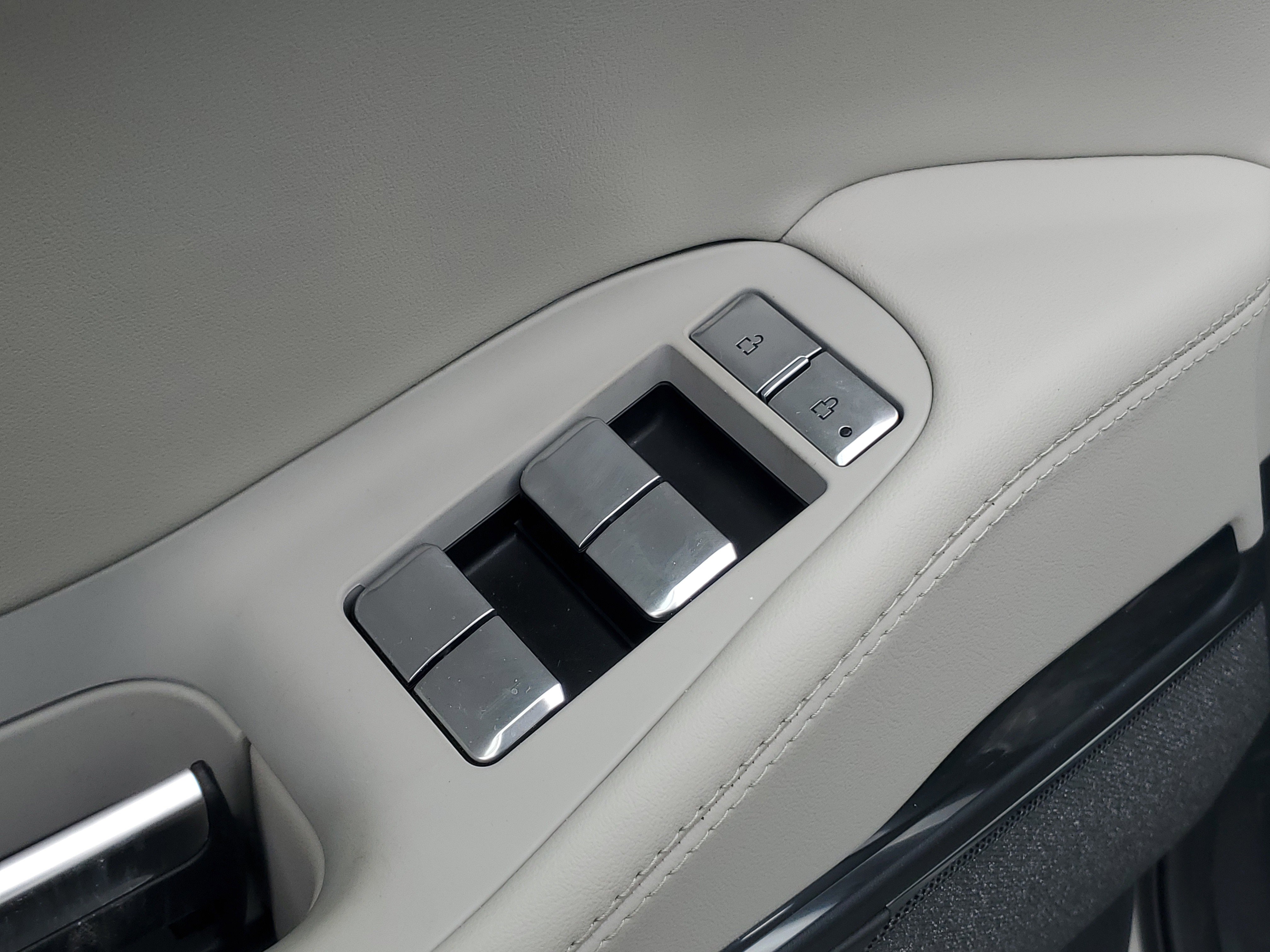 New 2026 Lincoln Navigator Reserve w/ Jet Appearance Package image 10