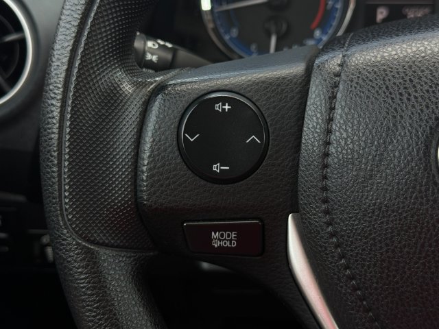 Used 2017 Toyota Corolla LE FWD image 23