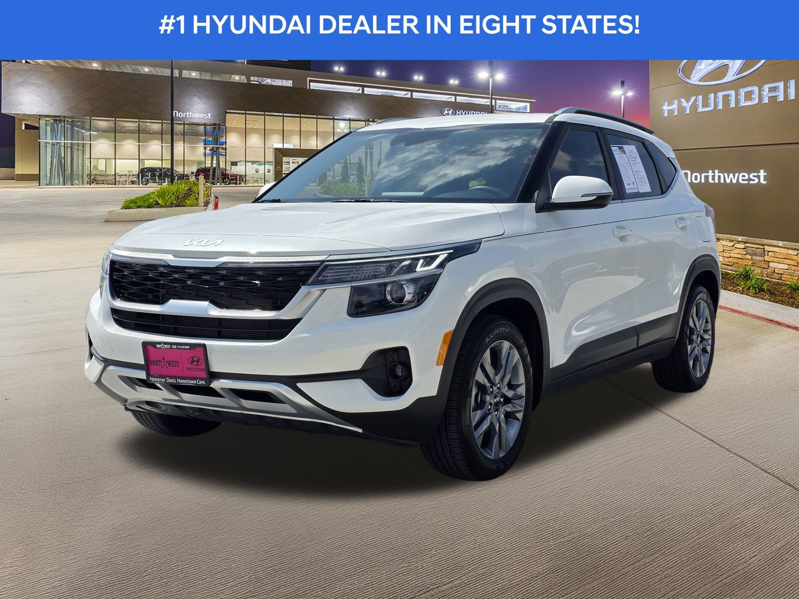 Used 2023 Kia Seltos S image 2