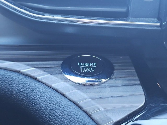 Used 2022 Ford Explorer Limited w/ Equipment Group 301A image 35