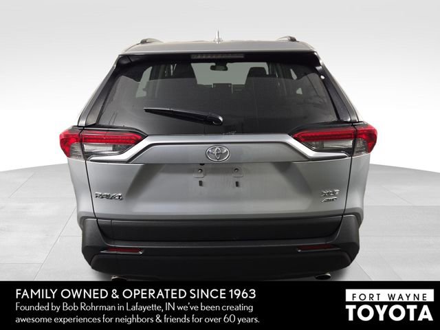Used 2025 Toyota RAV4 XLE image 8