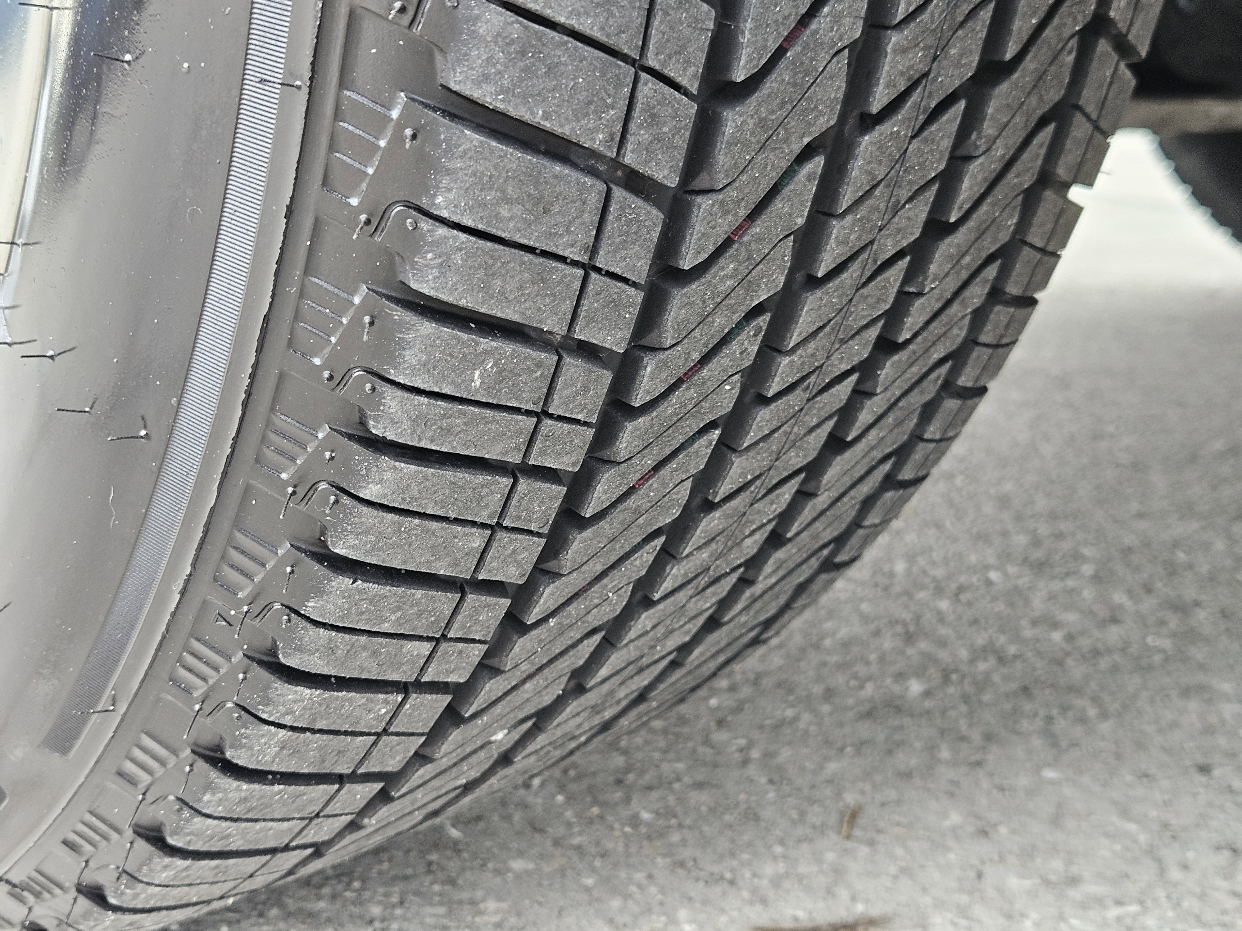 Certified 2023 Cadillac Escalade ESV Premium Luxury image 38