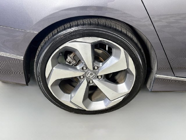 Used 2020 Honda Accord Touring image 32
