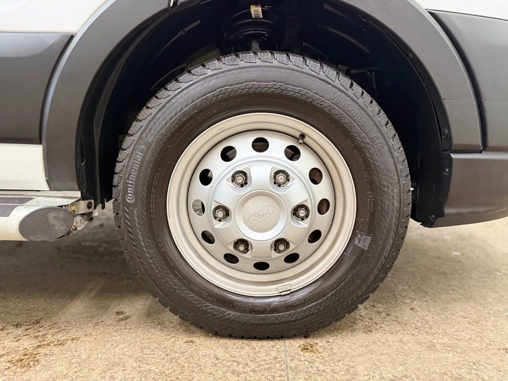 Used 2024 Ford Transit 250 Low Roof AWD w/ Exterior Upgrade Package image 24