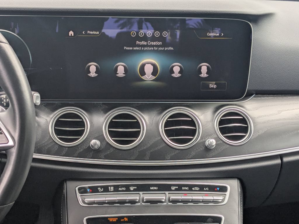 Used 2023 Mercedes-Benz E 350 Sedan w/ Premium Package image 5