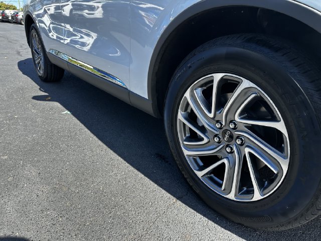 Certified 2024 Lincoln Aviator AWD w/ Elements Package image 11