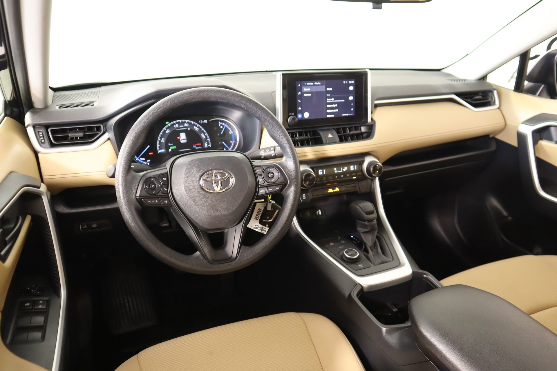 Used 2025 Toyota RAV4 LE video 2