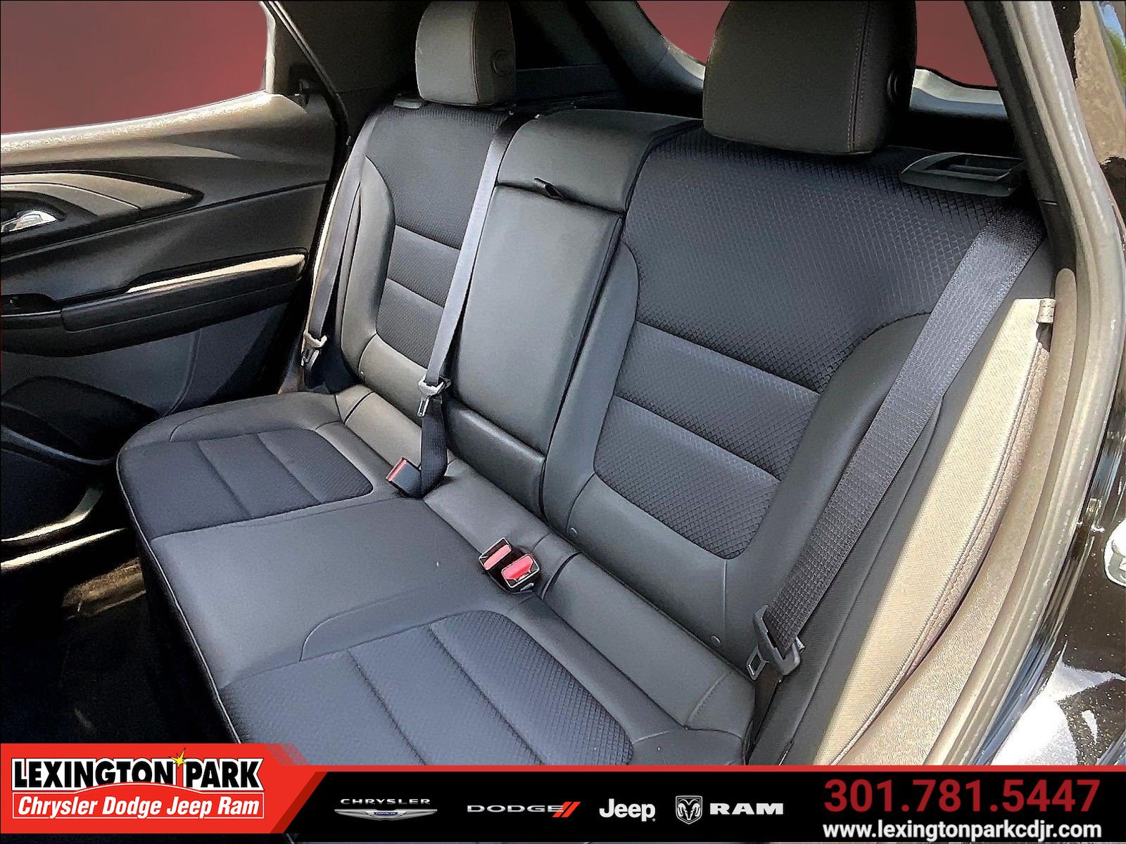 Used 2022 Chevrolet TrailBlazer RS FWD image 21