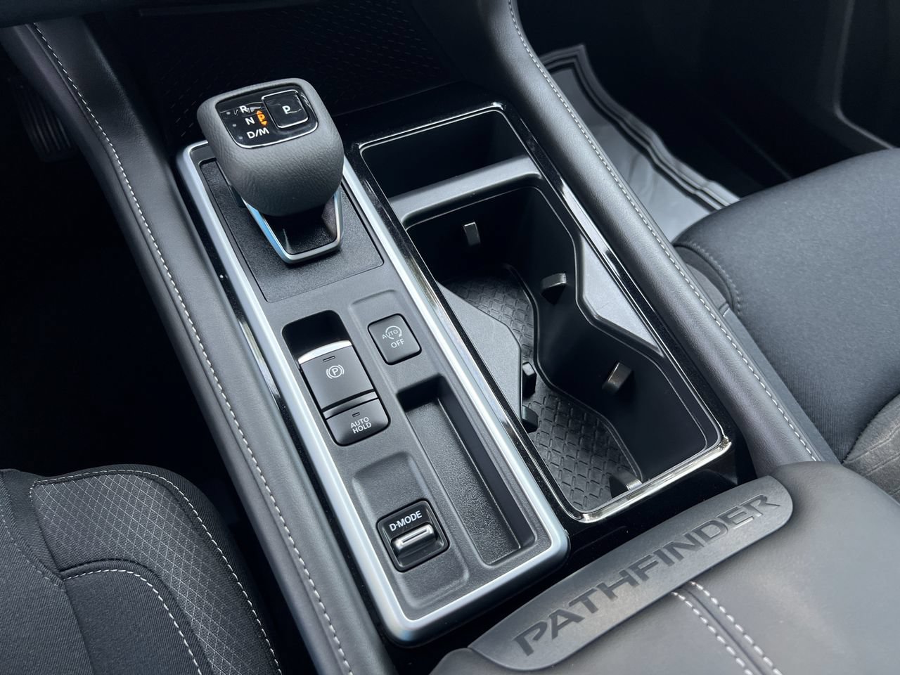 Certified 2026 Nissan Pathfinder SV FWD image 16
