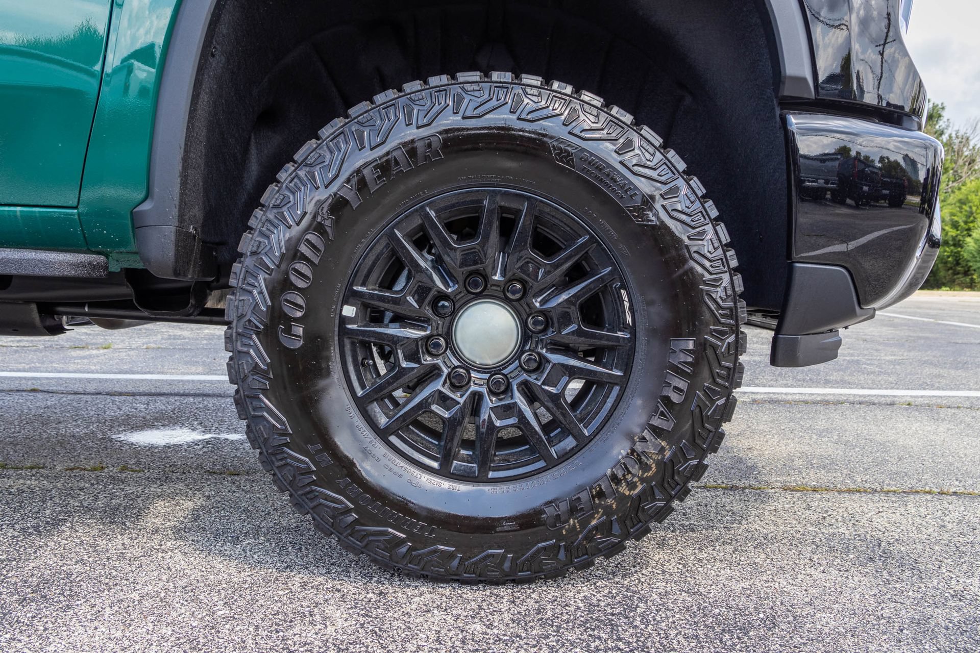 New 2026 Chevrolet Silverado 2500 ZR2 w/ LPO, Dark Essentials Package AWD/4WD image 43