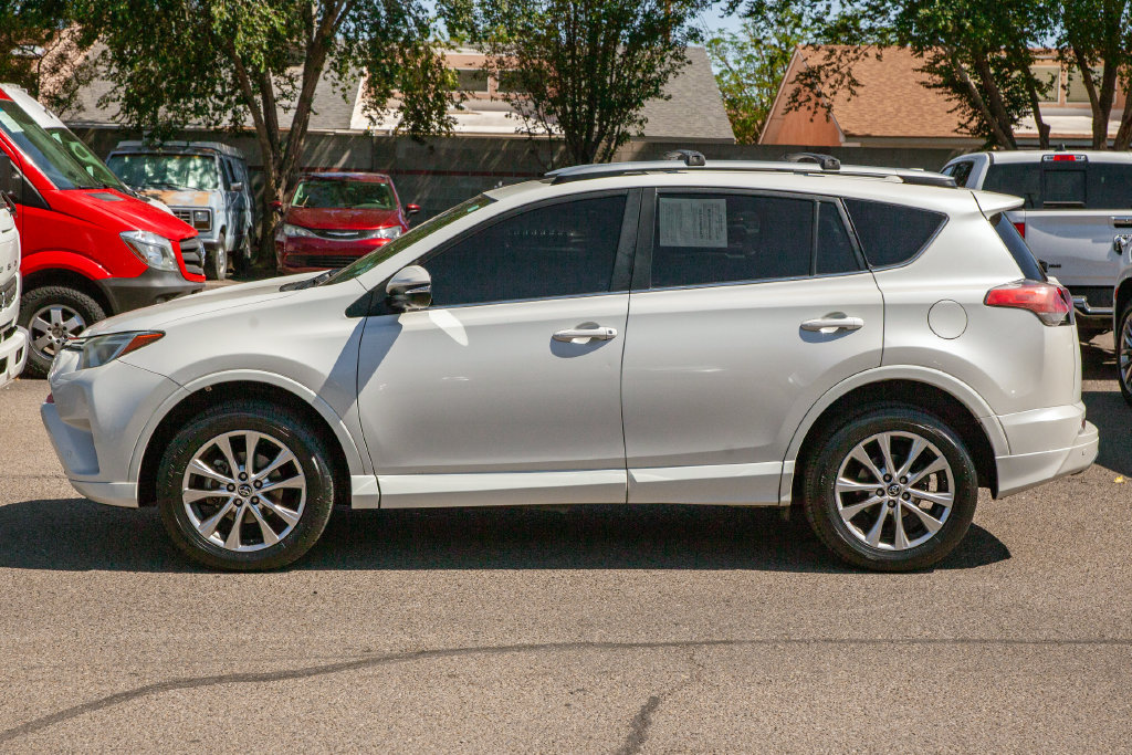 Used 2018 Toyota RAV4 Platinum AWD/4WD image 8