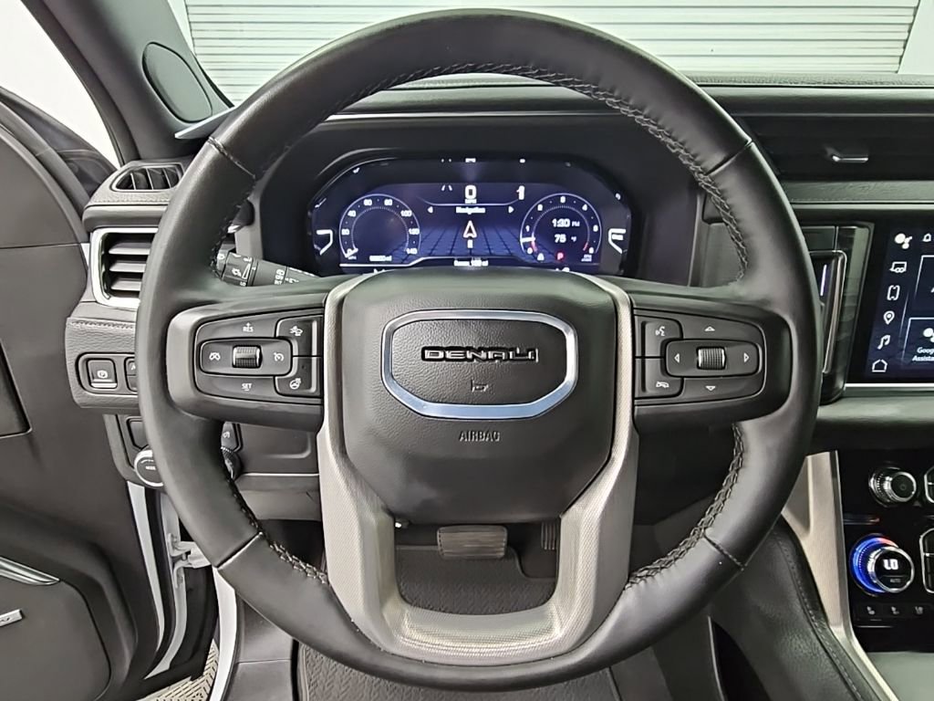 Used 2024 GMC Yukon XL Denali image 26