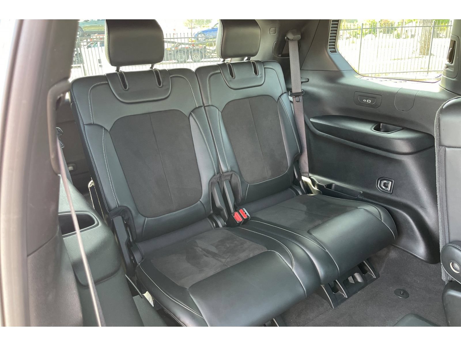 Used 2022 Jeep Grand Cherokee L Laredo RWD image 18