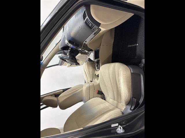 Used 2012 Hyundai Santa Fe GLS image 21