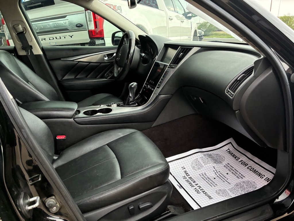 Used 2017 INFINITI Q50 2.0t RWD image 28