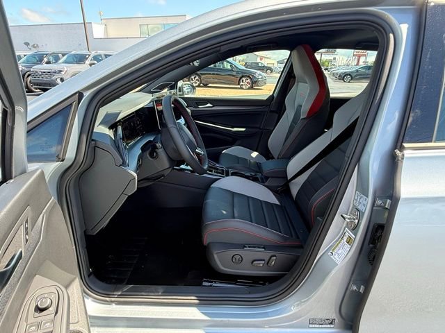 New 2025 Volkswagen GTI SE FWD image 9