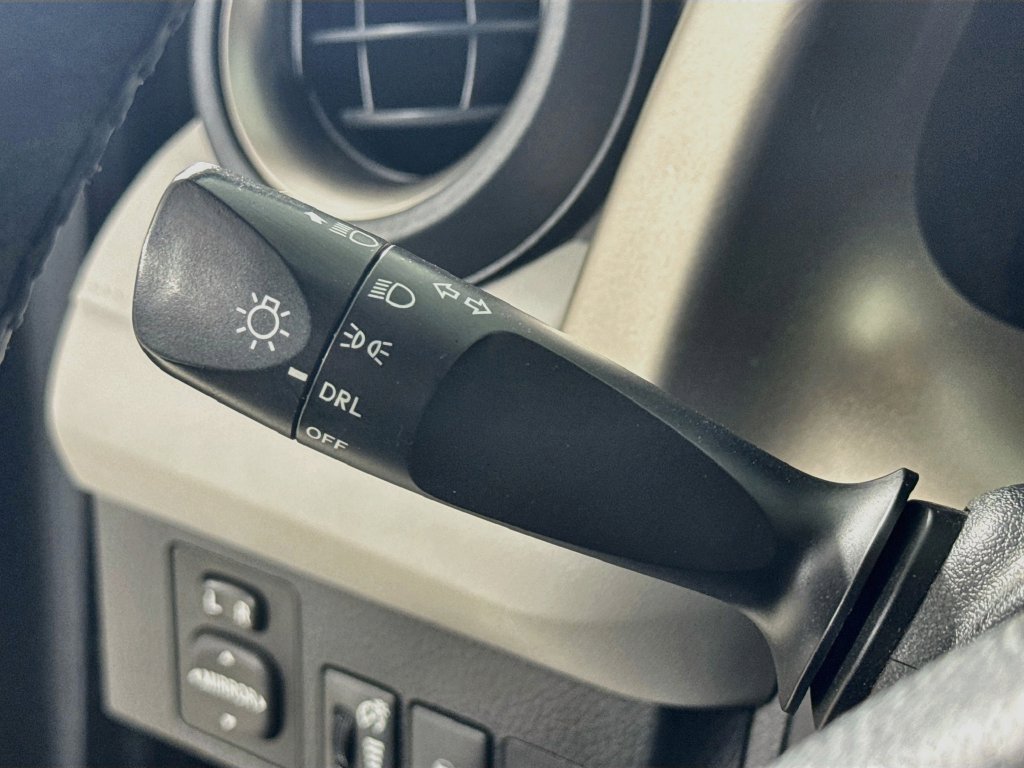 Used 2013 Toyota RAV4 LE FWD image 12