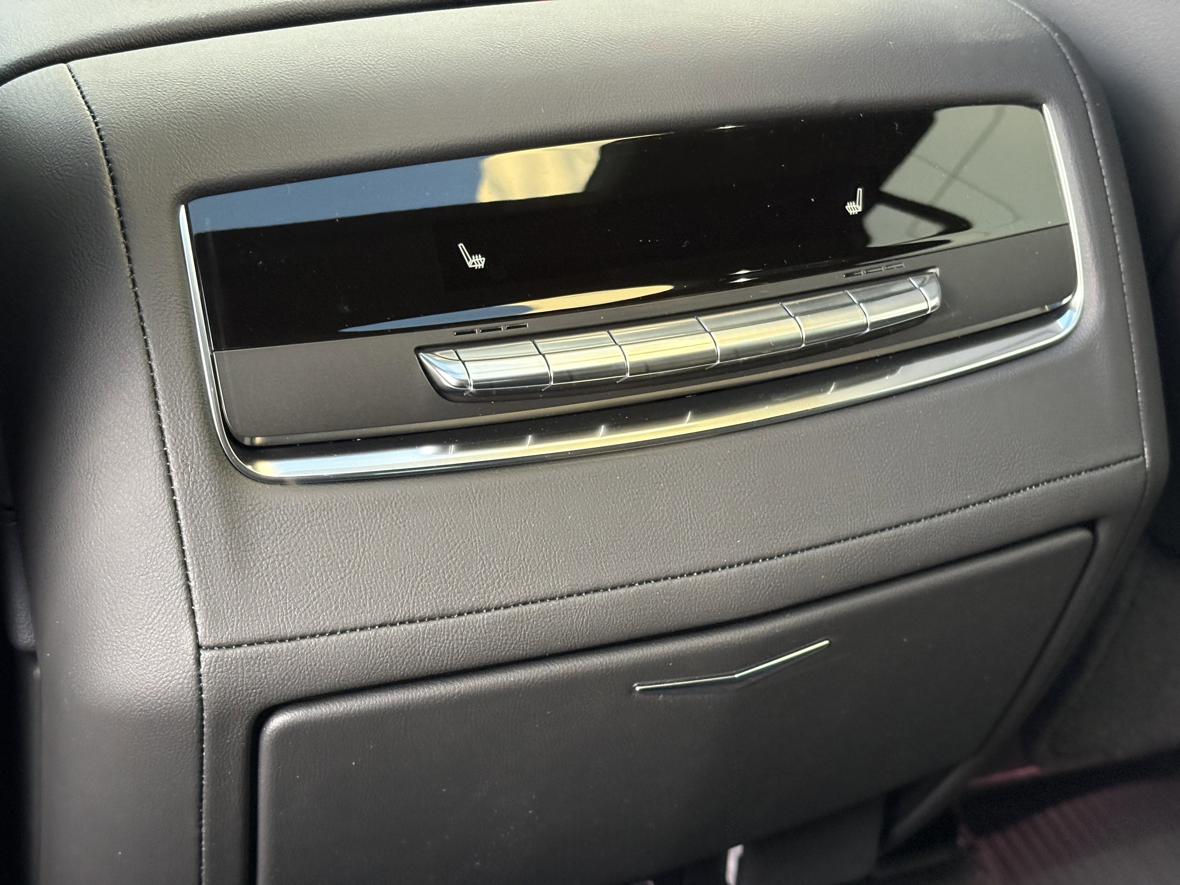 New 2026 Cadillac Escalade Luxury image 16