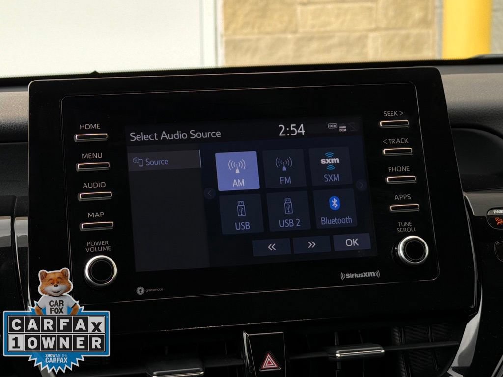 Used 2022 Toyota Camry SE FWD image 13