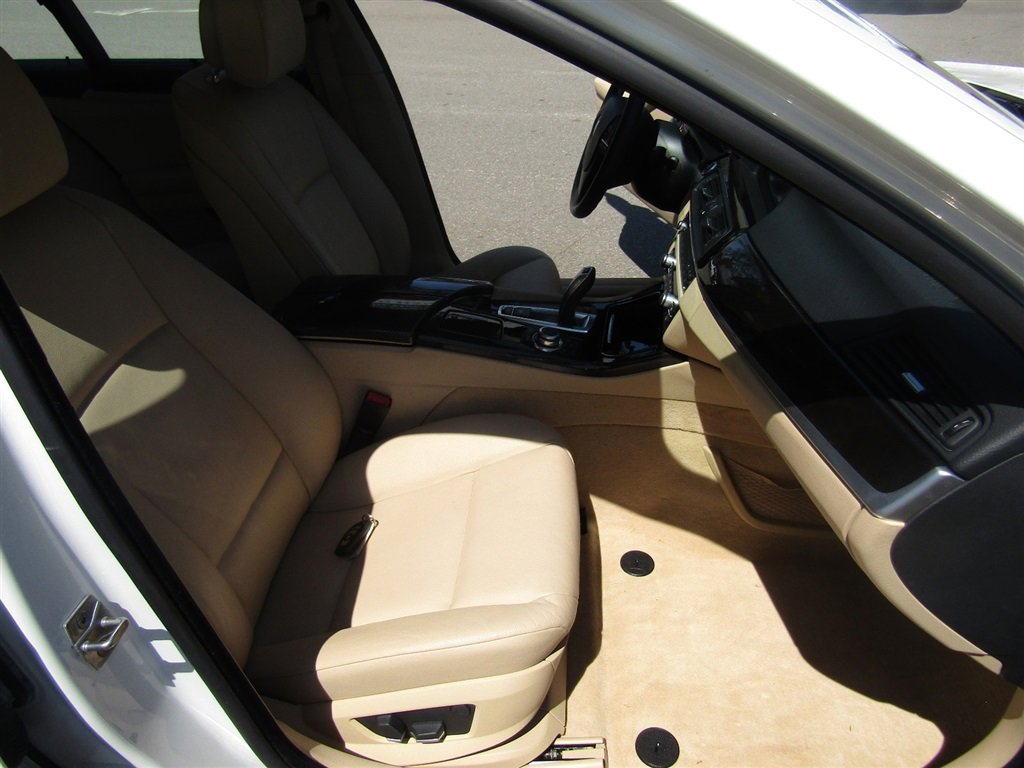 Used 2011 BMW 535i Sedan image 15