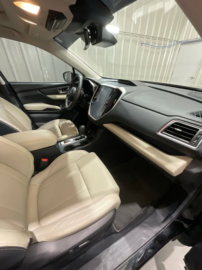 Used 2024 Subaru Ascent Limited w/ Technology Package AWD/4WD image 18