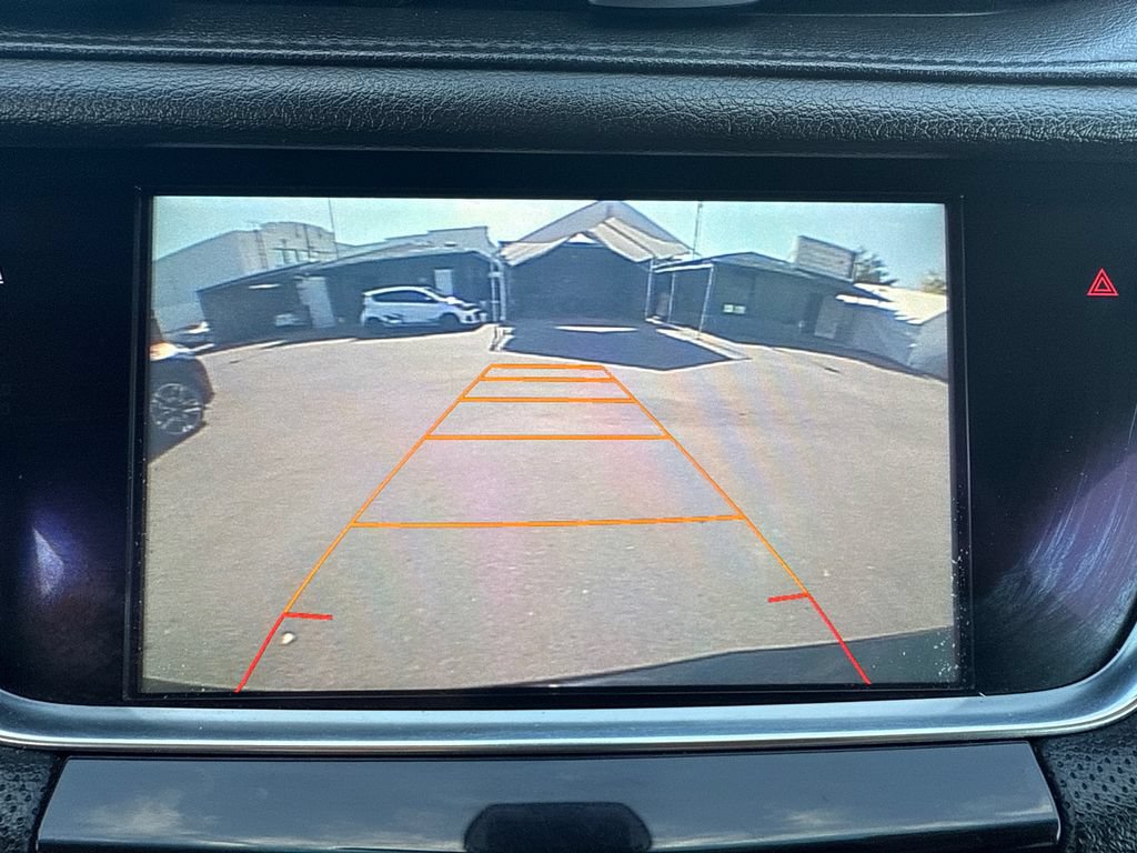 Used 2017 Cadillac XT5 Premium Luxury w/ Advanced Security Package FWD image 31
