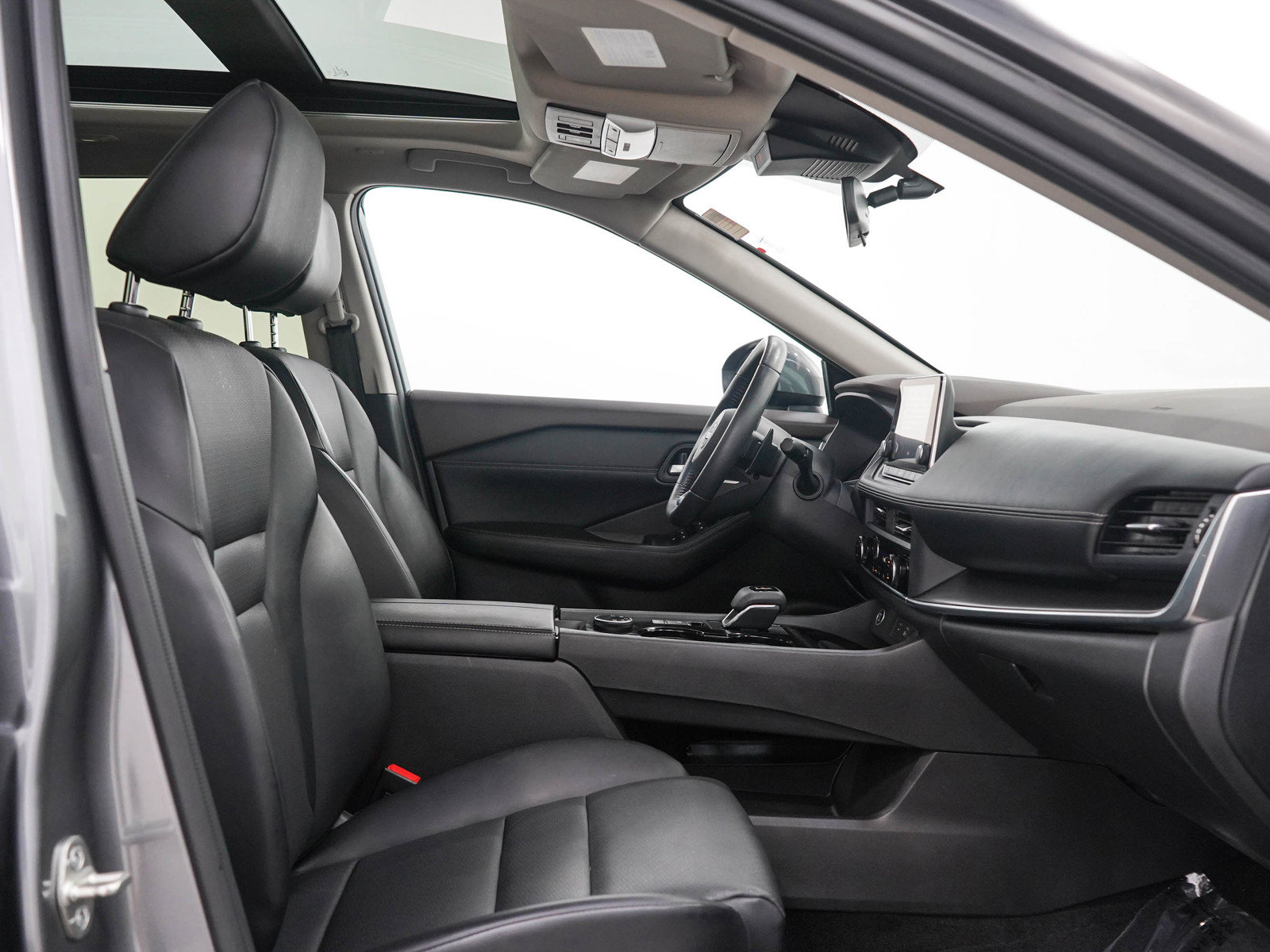 Used 2023 Nissan Rogue SV w/ SV Premium B Package AWD/4WD image 14