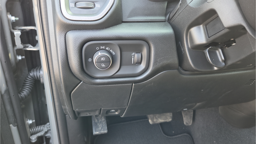 New 2026 RAM 3500 Tradesman AWD/4WD image 36